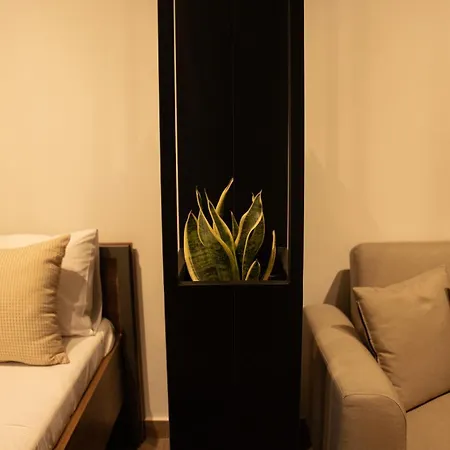 Vivere 01 - Cozy By Metro Terminus