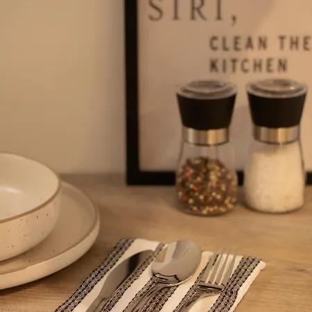 Vivere 01 - Cozy By Metro Terminus Thessaloniki