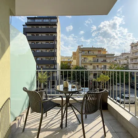 Vivere 01 - Cozy By Metro Terminus